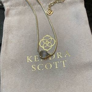 Kendra Scott necklace